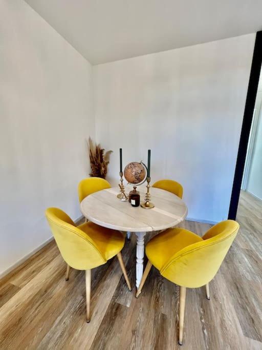 Coquet Appartement Кане Екстериор снимка